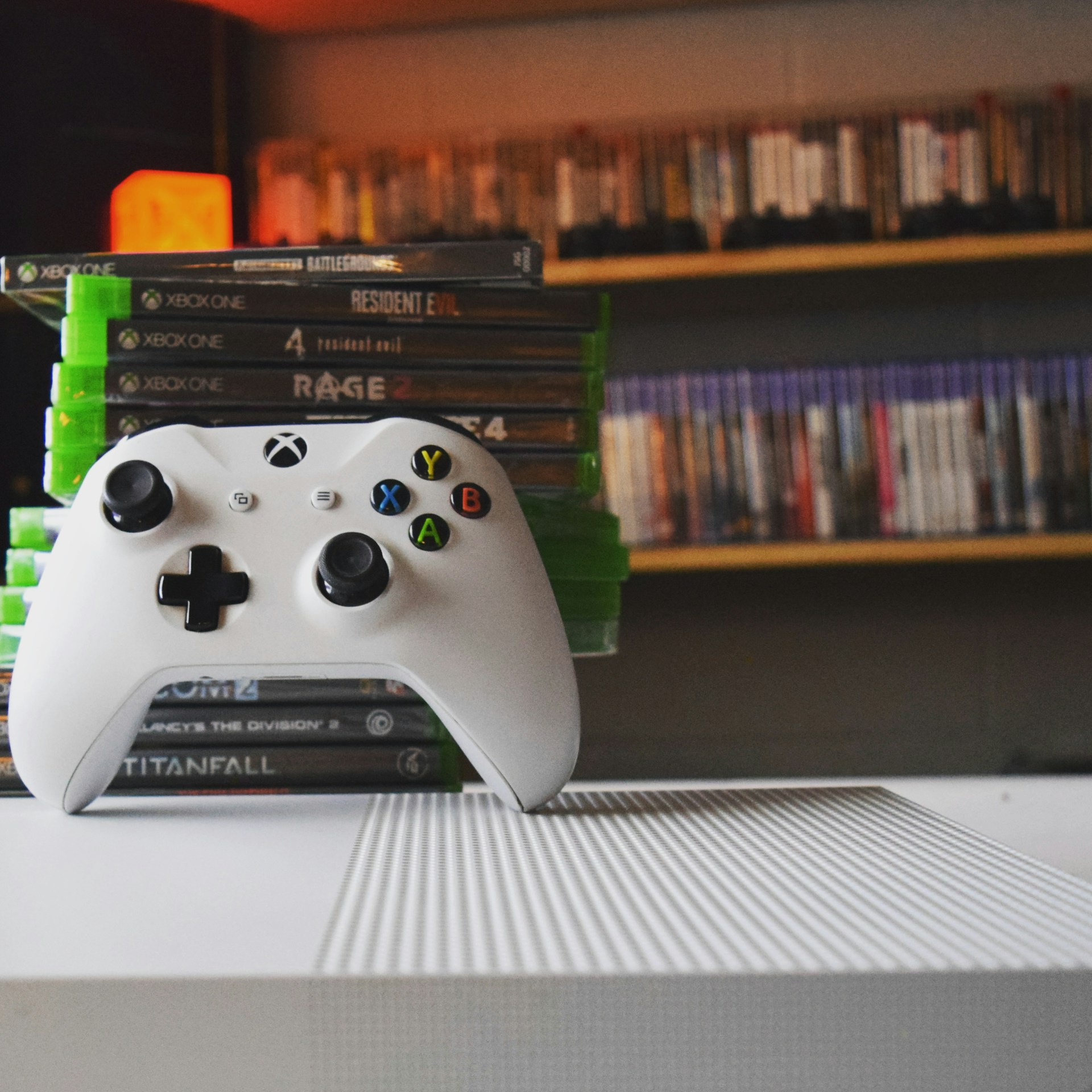 Xbox One's June update adds your friends' real names and external drive  support